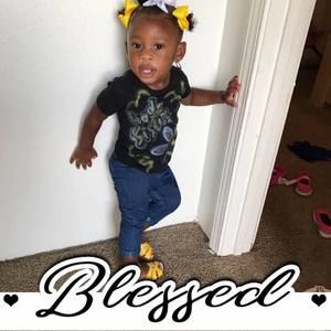 Meet your Posher, April